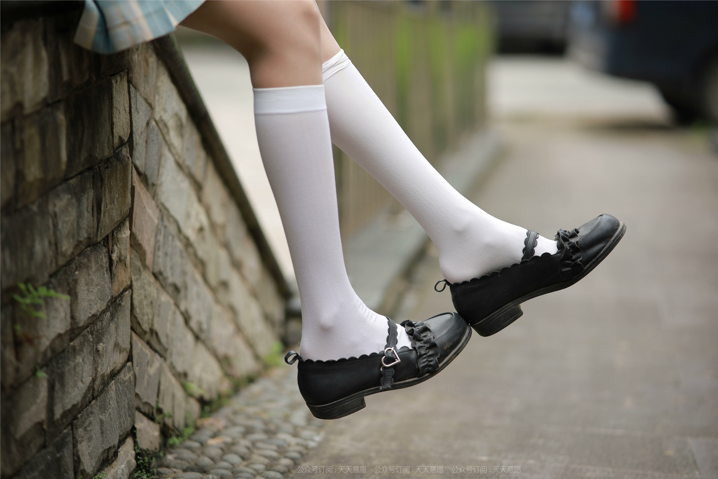 IESS异思趣向  2021.11.02 丝享家963：团团《长腿JK装》